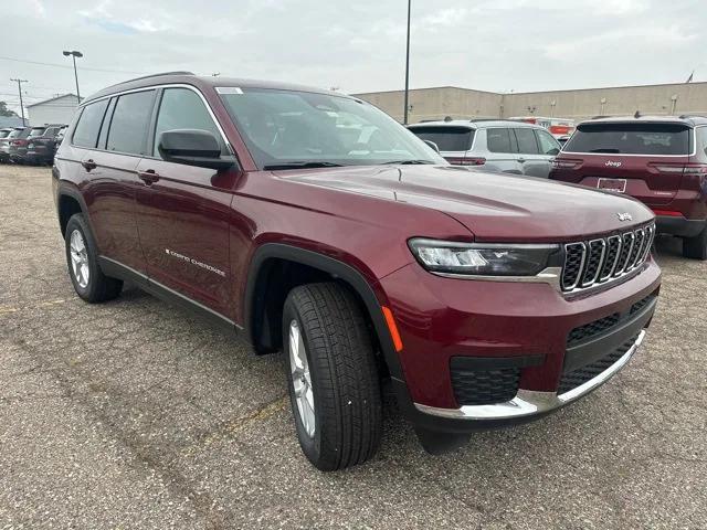 2024 Jeep Grand Cherokee GRAND CHEROKEE L LAREDO X 4X4