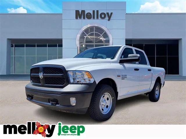 2024 RAM Ram 1500 Classic RAM 1500 CLASSIC TRADESMAN CREW CAB 4X4 57 BOX