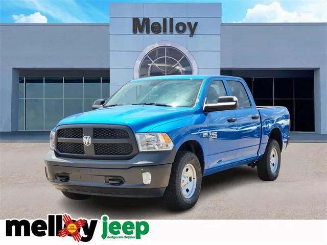 2024 RAM Ram 1500 Classic RAM 1500 CLASSIC TRADESMAN CREW CAB 4X4 57 BOX