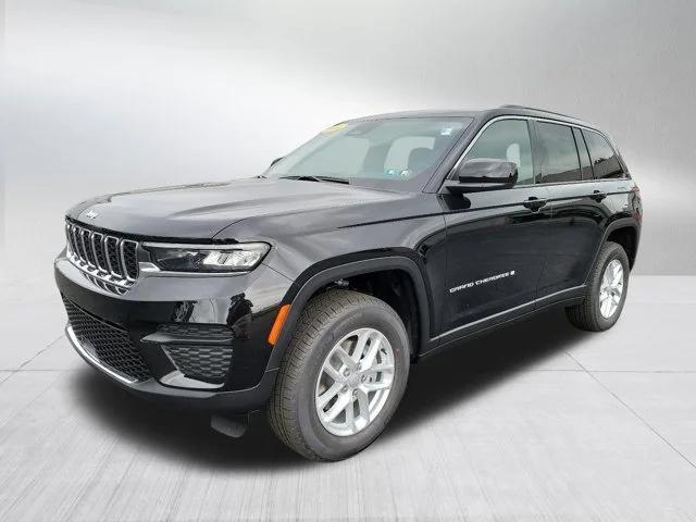 2024 Jeep Grand Cherokee GRAND CHEROKEE LAREDO X 4X4