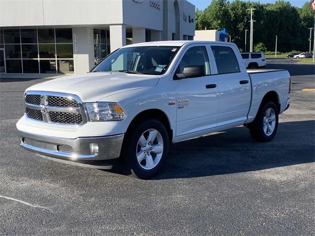 2024 RAM Ram 1500 Classic RAM 1500 CLASSIC TRADESMAN CREW CAB 4X4 57 BOX