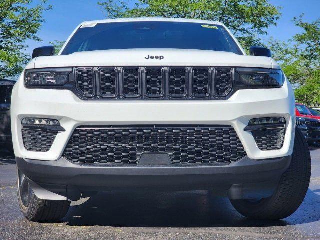 2024 Jeep Grand Cherokee GRAND CHEROKEE LIMITED 4X4