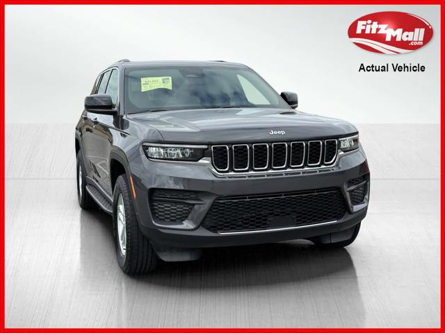 2024 Jeep Grand Cherokee GRAND CHEROKEE LAREDO 4X4