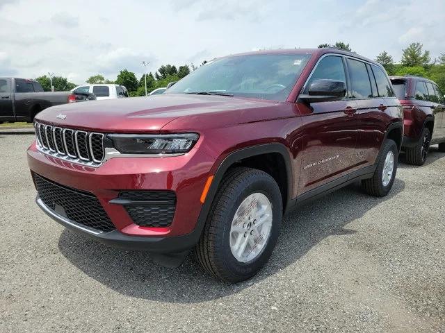 2024 Jeep Grand Cherokee GRAND CHEROKEE LAREDO 4X4