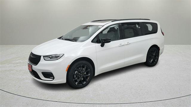 2024 Chrysler Pacifica PACIFICA LIMITED AWD