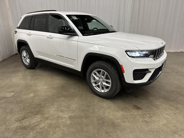 2024 Jeep Grand Cherokee GRAND CHEROKEE LAREDO X 4X4