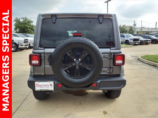 2022 Jeep Wrangler Unlimited Sahara Altitude 4x4