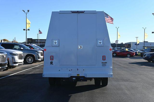 2024 Chevrolet Silverado 6500HD 1WT