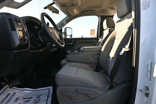 2024 Chevrolet Silverado 6500HD 1WT
