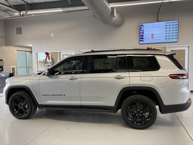 2023 Jeep Grand Cherokee L Altitude 4x4