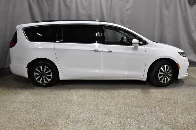 2021 Chrysler Pacifica Hybrid Touring L