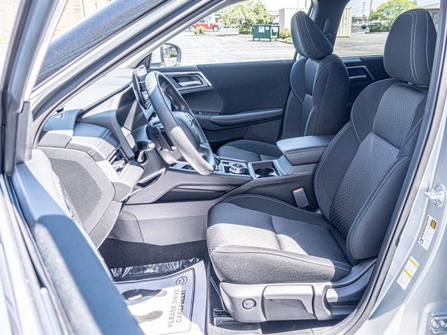 2024 Mitsubishi Outlander ES 2.5 S-AWC