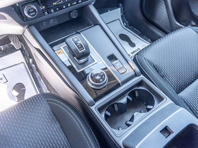 2024 Mitsubishi Outlander ES 2.5 S-AWC