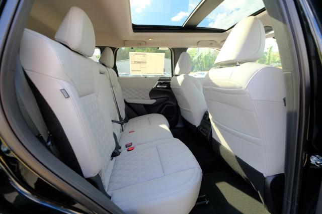2024 Mitsubishi Outlander SEL Platinum Edition S-AWC