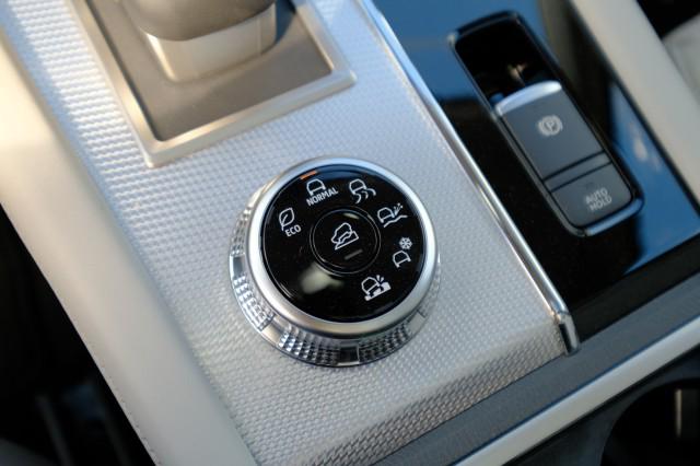 2024 Mitsubishi Outlander SEL Platinum Edition S-AWC