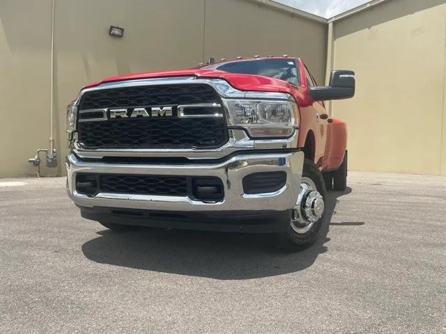 2024 RAM Ram 3500 RAM 3500 TRADESMAN CREW CAB 4X4 8 BOX