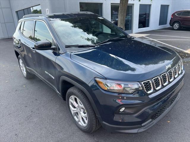 2024 Jeep Compass COMPASS LATITUDE 4X4