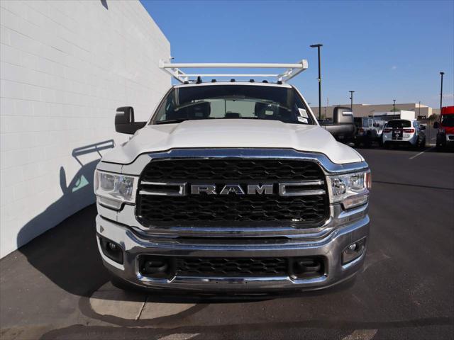 2024 RAM Ram 3500 Chassis Cab RAM 3500 TRADESMAN CREW CAB CHASSIS 4X4 60 CA