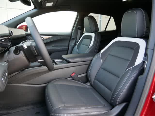 2024 Chevrolet V Blazer eAWD LT