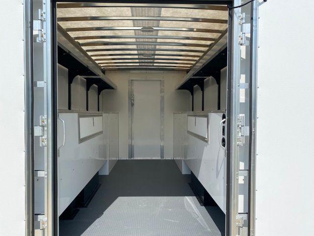 2025 Ford E-350 Cutaway Base