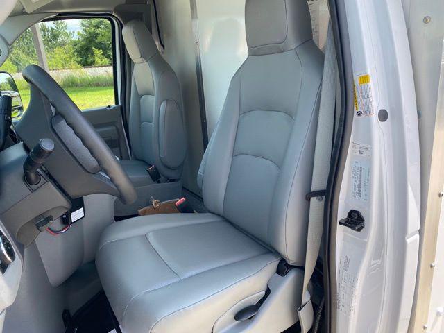 2025 Ford E-350 Cutaway Base