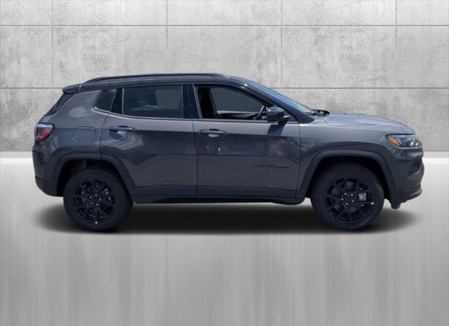 2024 Jeep Compass COMPASS LATITUDE 4X4