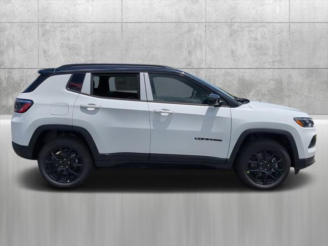 2024 Jeep Compass COMPASS LATITUDE 4X4