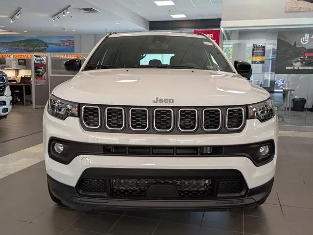 2024 Jeep Compass COMPASS LATITUDE LUX 4X4