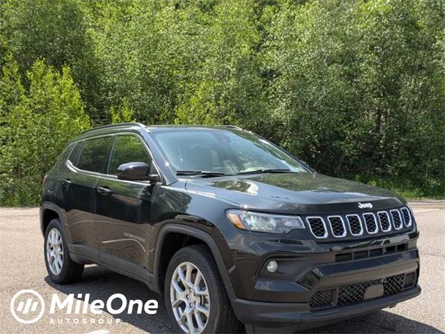 2024 Jeep Compass COMPASS LATITUDE LUX 4X4