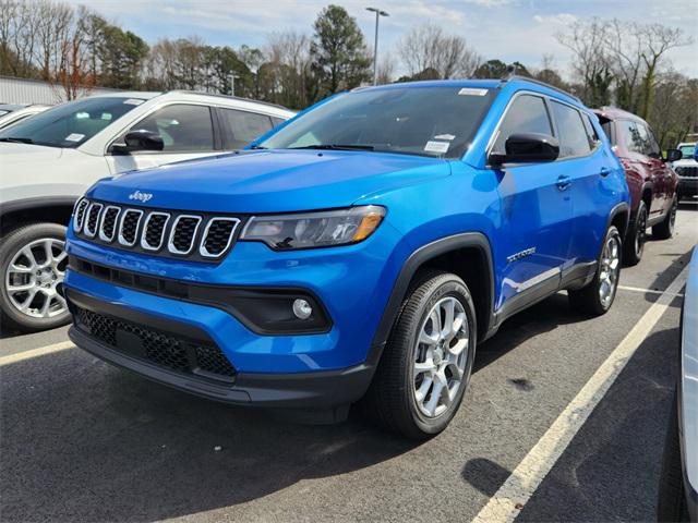 2024 Jeep Compass COMPASS LATITUDE LUX 4X4