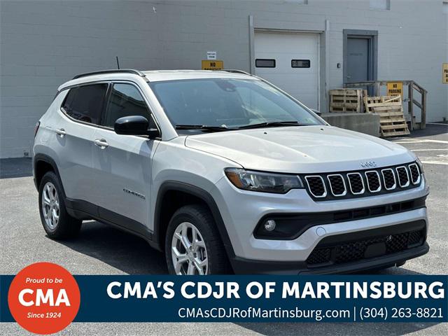 2024 Jeep Compass COMPASS LATITUDE 4X4