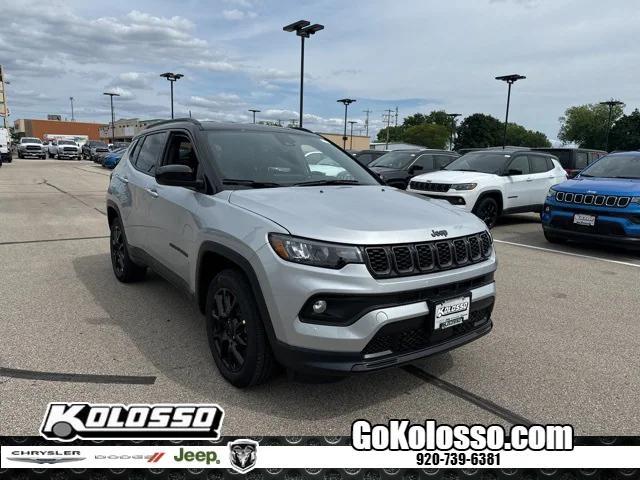 2024 Jeep Compass COMPASS LATITUDE 4X4