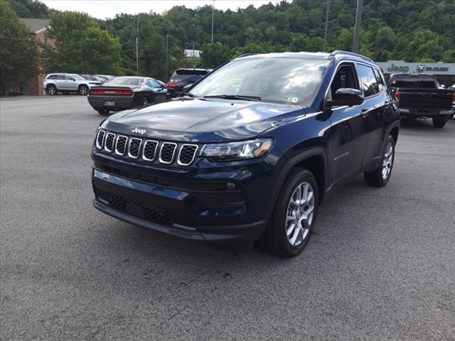 2024 Jeep Compass COMPASS LATITUDE LUX 4X4