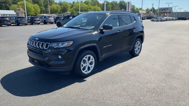 2024 Jeep Compass COMPASS LATITUDE 4X4