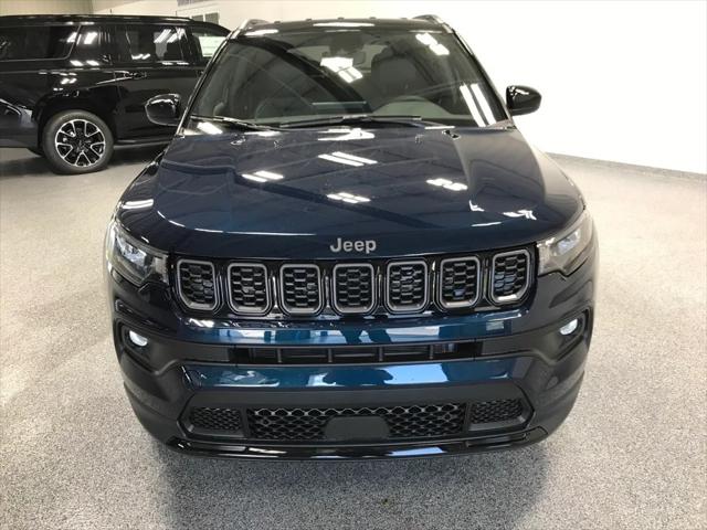 2024 Jeep Compass COMPASS LATITUDE 4X4