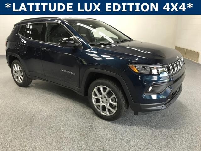 2024 Jeep Compass COMPASS LATITUDE LUX 4X4