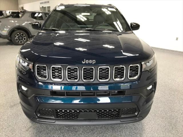 2024 Jeep Compass COMPASS LATITUDE LUX 4X4