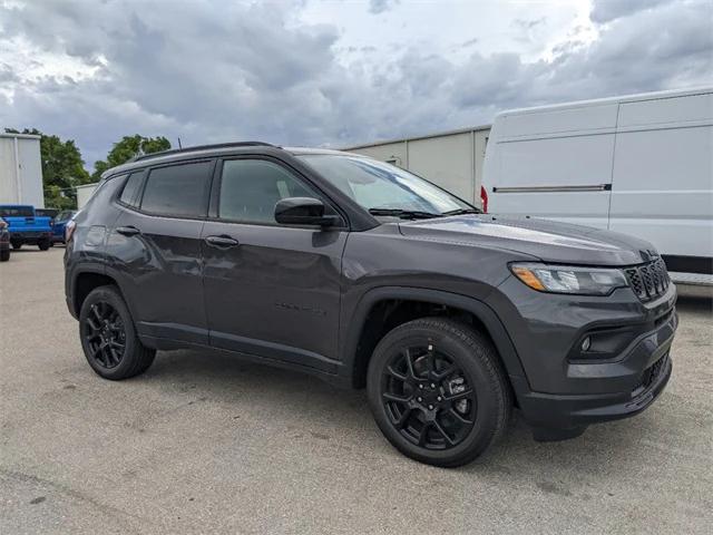 2024 Jeep Compass COMPASS LATITUDE 4X4