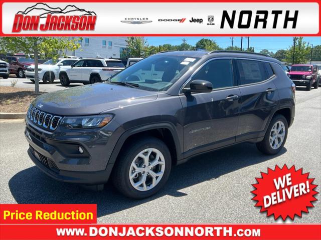 2024 Jeep Compass COMPASS LATITUDE 4X4