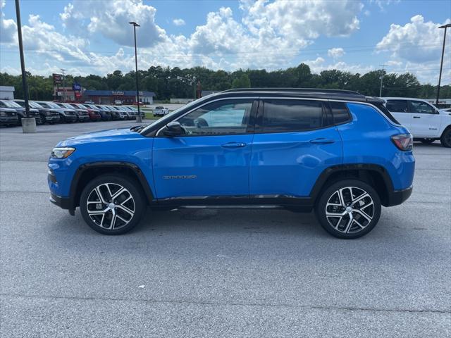 2024 Jeep Compass COMPASS LIMITED 4X4