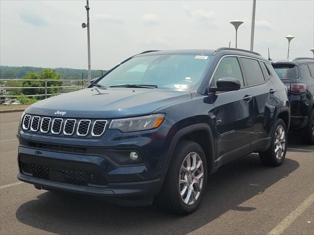 2024 Jeep Compass COMPASS LATITUDE LUX 4X4