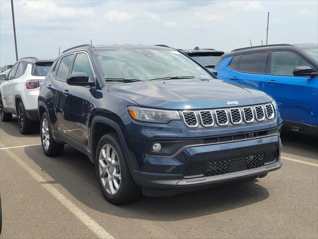 2024 Jeep Compass COMPASS LATITUDE LUX 4X4