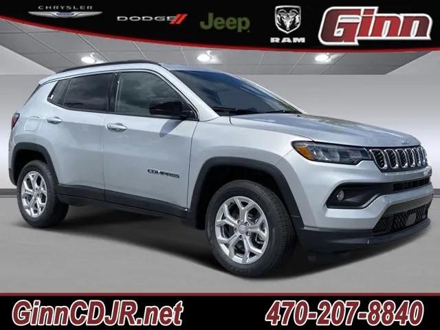 2024 Jeep Compass COMPASS LATITUDE 4X4