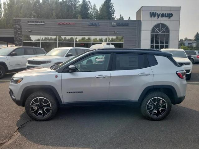 2024 Jeep Compass COMPASS TRAILHAWK 4X4