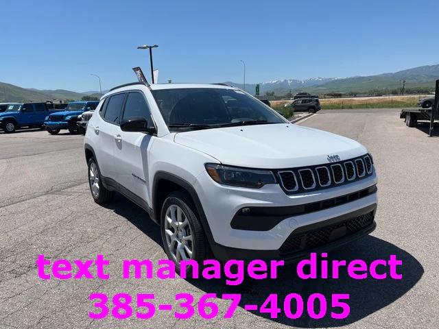 2024 Jeep Compass COMPASS LATITUDE LUX 4X4