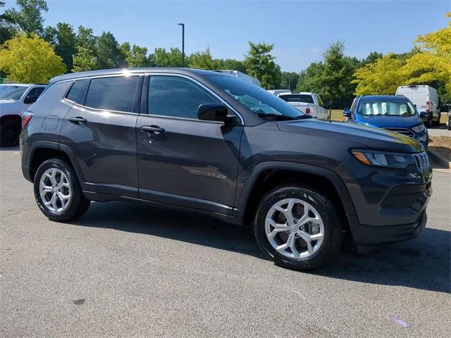 2024 Jeep Compass COMPASS SPORT 4X4