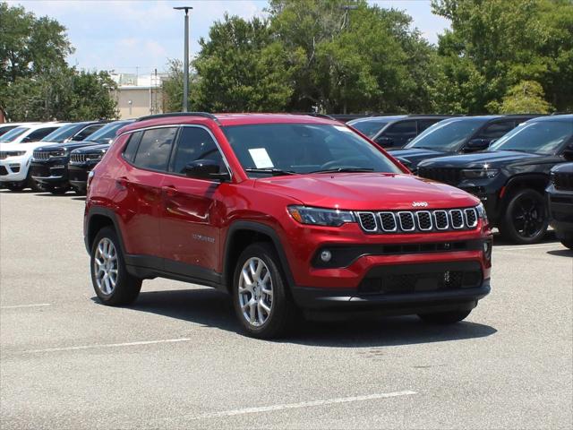 2024 Jeep Compass COMPASS LATITUDE LUX 4X4