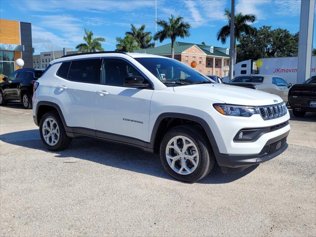 2024 Jeep Compass COMPASS LATITUDE 4X4