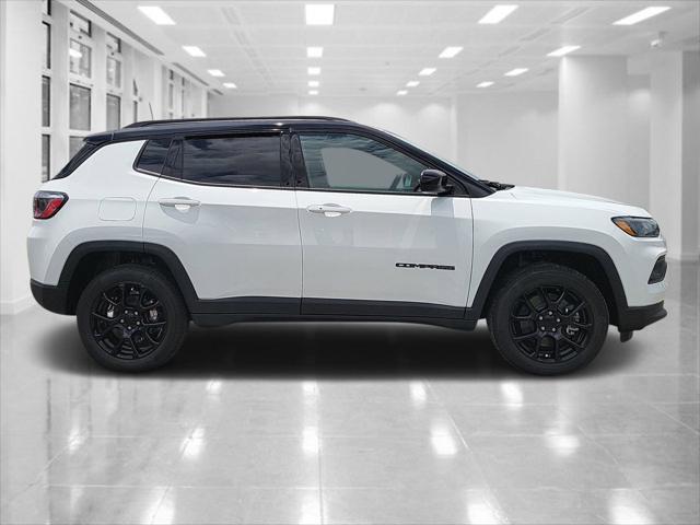 2024 Jeep Compass COMPASS LATITUDE 4X4