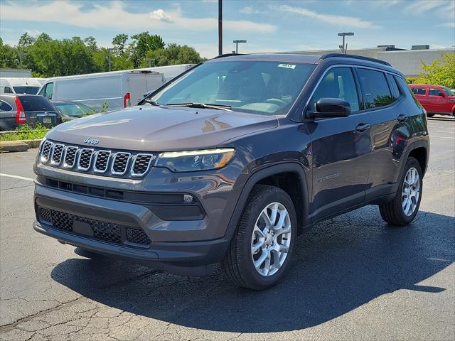 2024 Jeep Compass COMPASS LATITUDE LUX 4X4